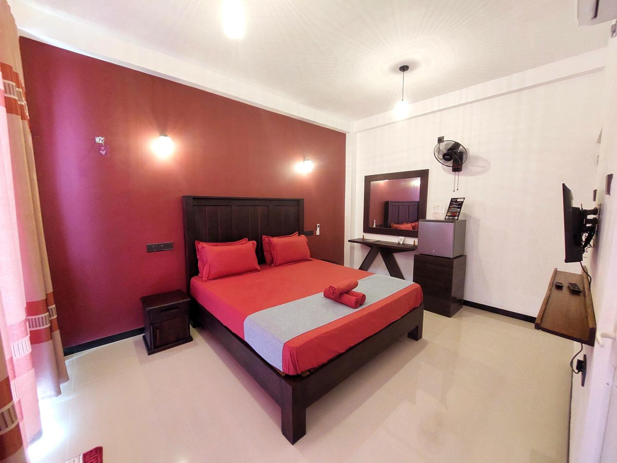 Chen Villa - Near Airport Негомбо Екстер'єр фото