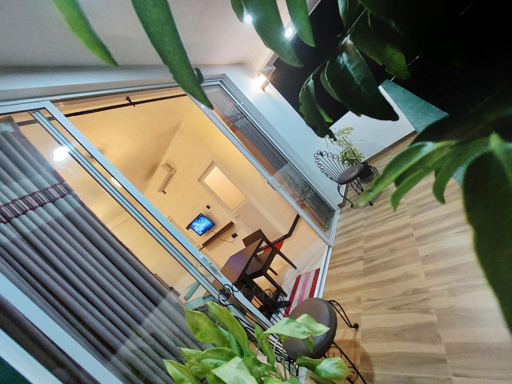 Chen Villa - Near Airport Негомбо Екстер'єр фото